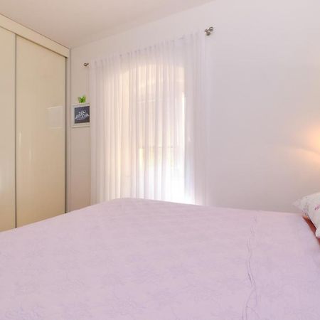 Snjezana Apartman Mali Lošinj Kültér fotó